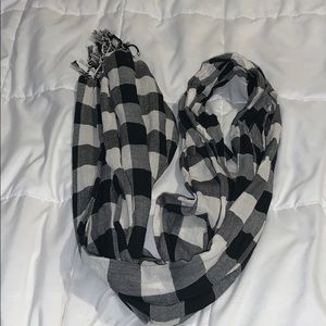 Express scarf